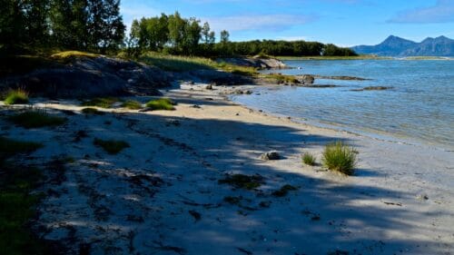 Nede ved havet på Låter