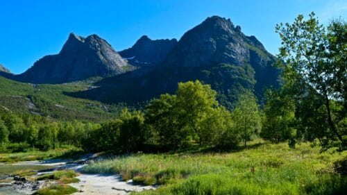 Nede ved havet på Låter