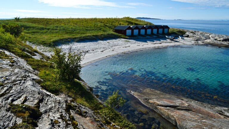 Sandeidet strand på Kjerringøy