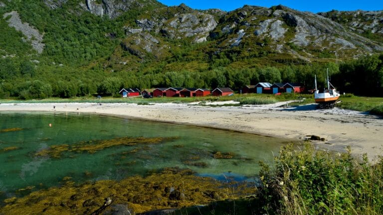 Strandåvika strand på Kjerringøy