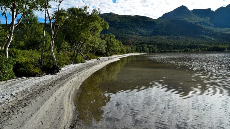 Sørvatnet strand på Kjerringøy